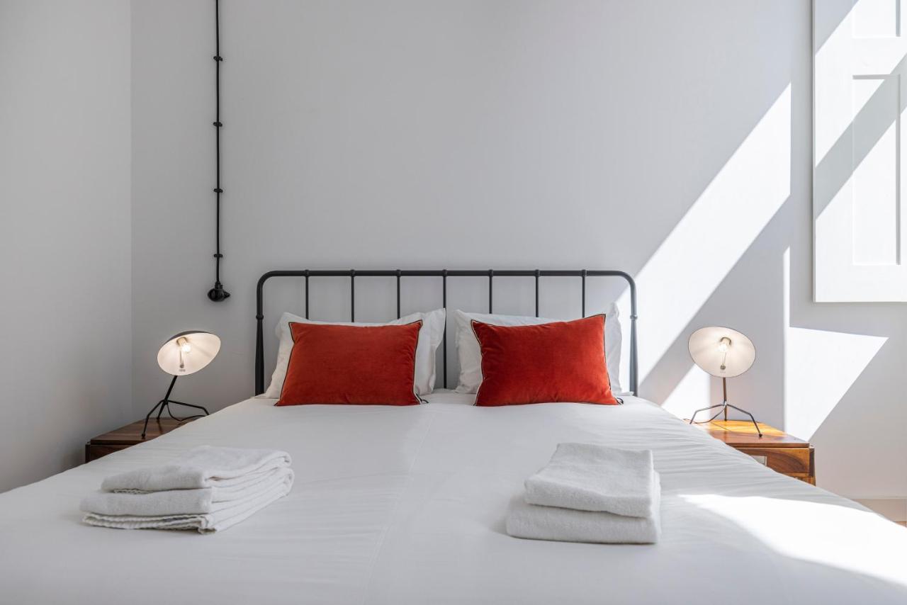 Glamorous 3Bdr Apartment In City Center By Lovelystay Lisboa Exteriör bild