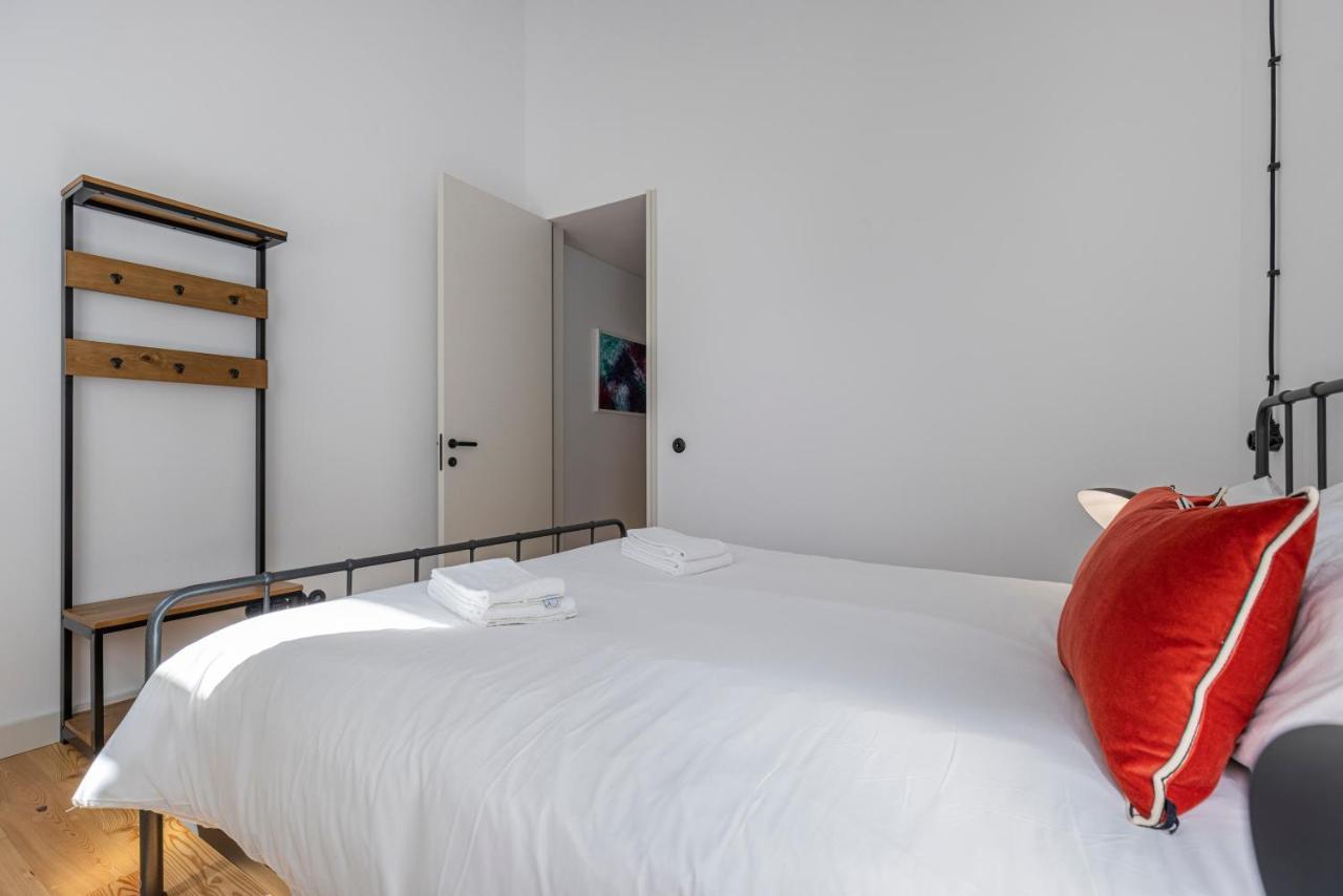 Glamorous 3Bdr Apartment In City Center By Lovelystay Lisboa Exteriör bild