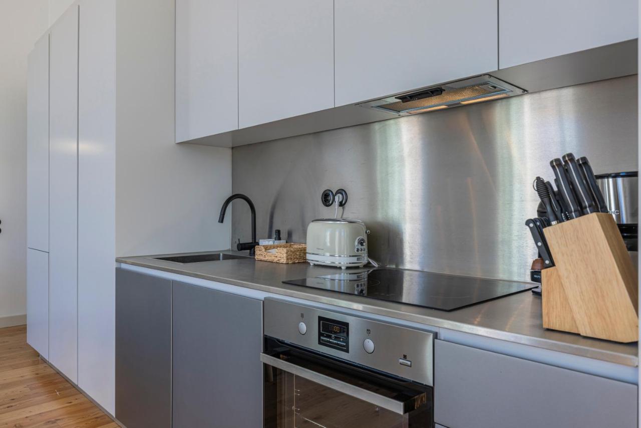 Glamorous 3Bdr Apartment In City Center By Lovelystay Lisboa Exteriör bild