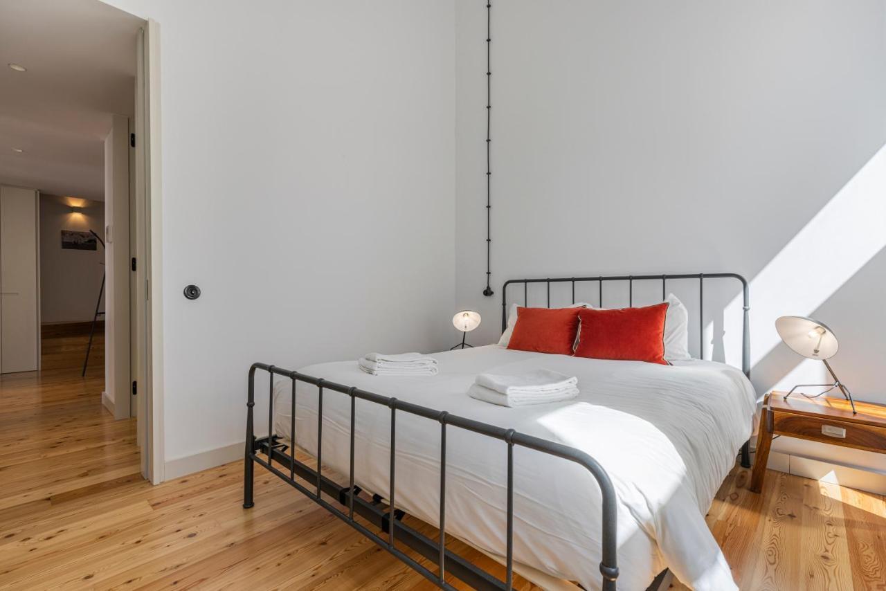 Glamorous 3Bdr Apartment In City Center By Lovelystay Lisboa Exteriör bild